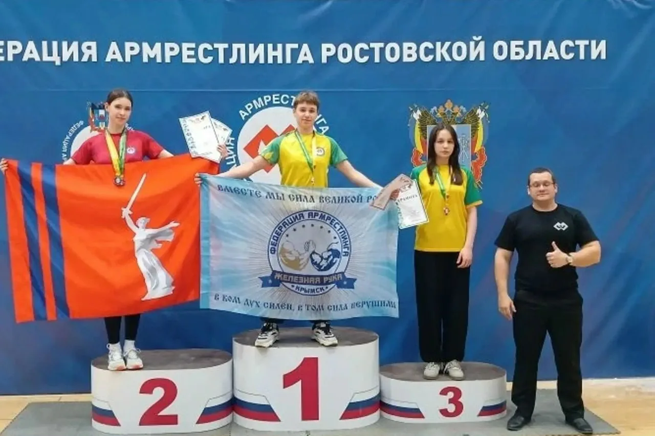 Наши спортсменки вновь впереди!