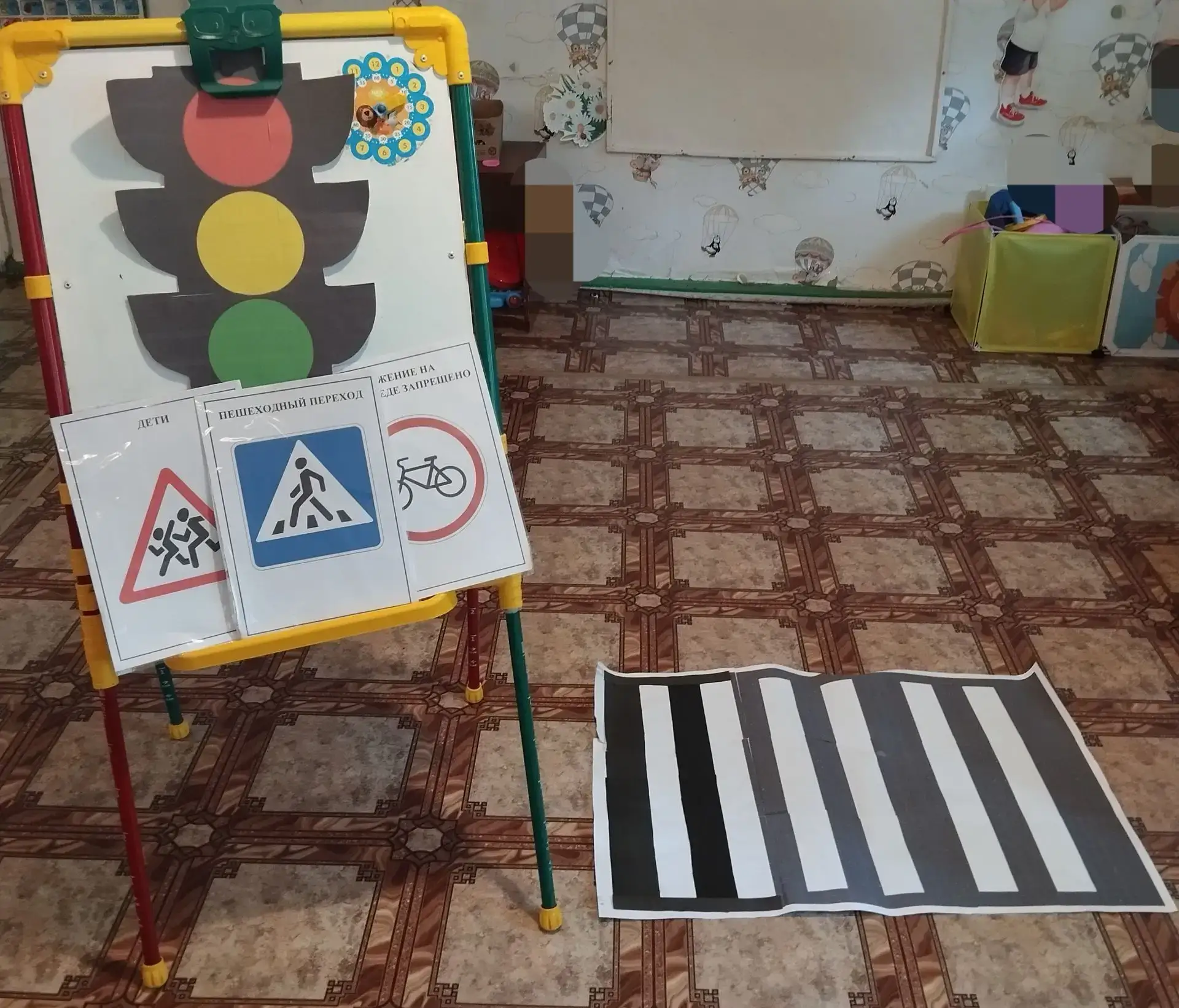 🎉 День ОБЖ в детском саду: учимся правилам дорожного движения! 🎉
Сегодня наши ребята стали настоящ
