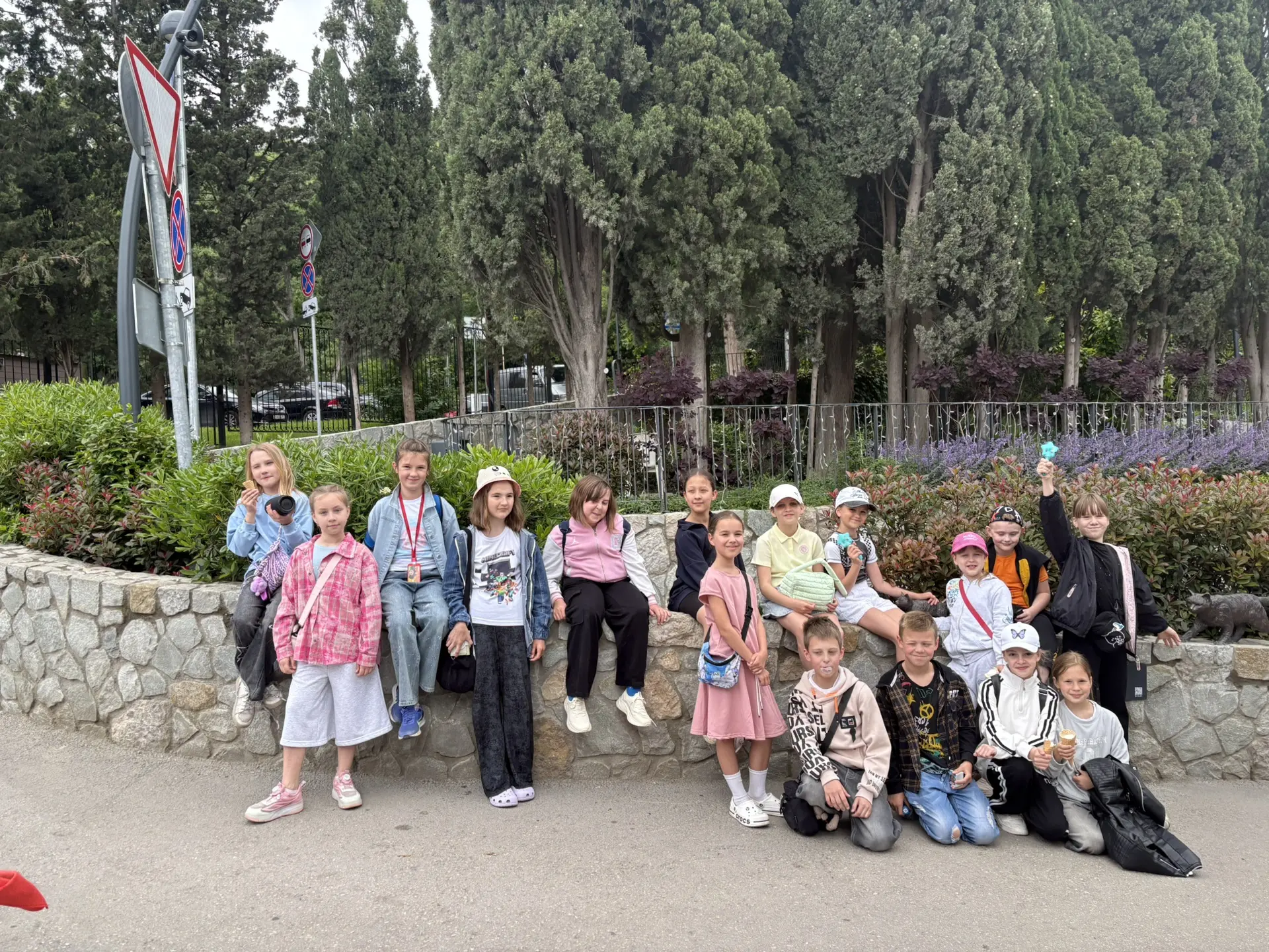 🎉☀️ Вчера мы отмечали самый добрый и светлый праздник — День защиты детей! ☀️🎉

И в честь этого за