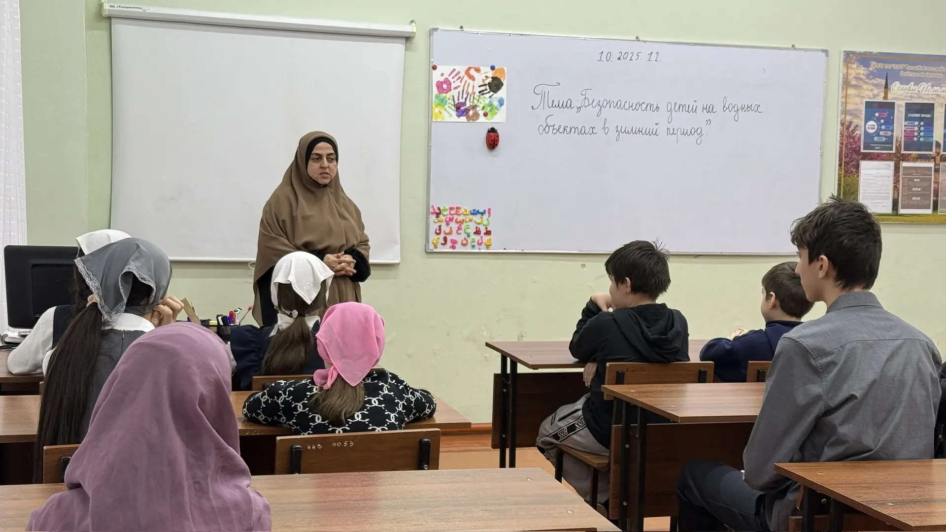 В нашем центре состоялась беседа с обучающимися на тему безопасности на водных объектах в зимний пер