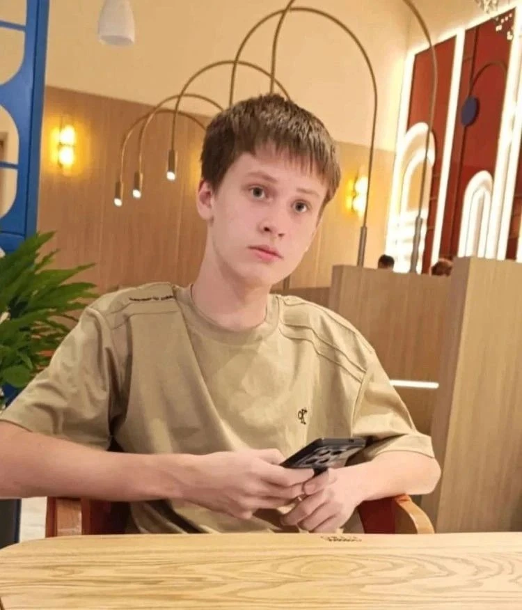 ❗В Орске разыскивают 14-летнего Егора Кравцова.