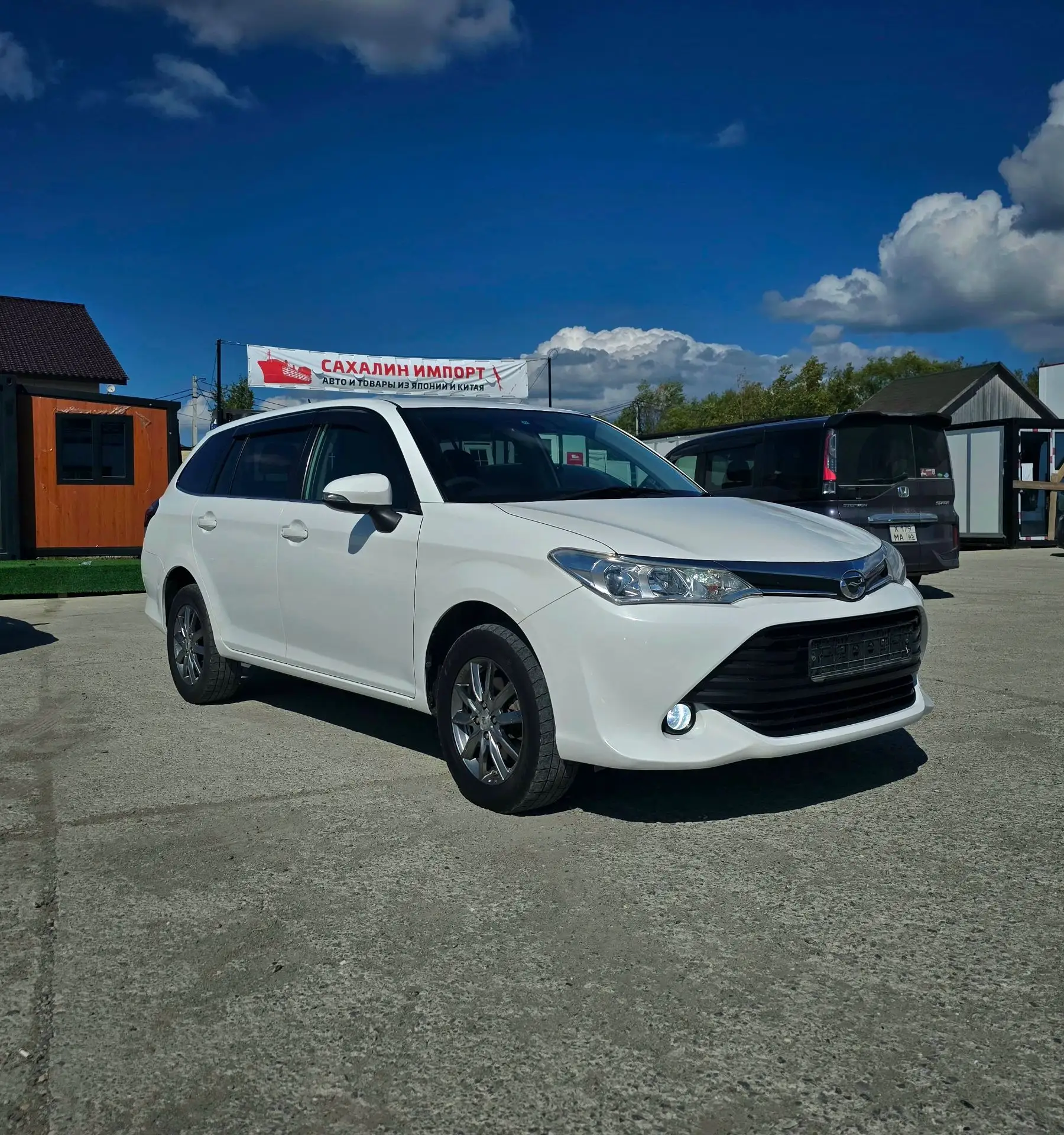 TOYOTA COROLLA FIELDER 2016
