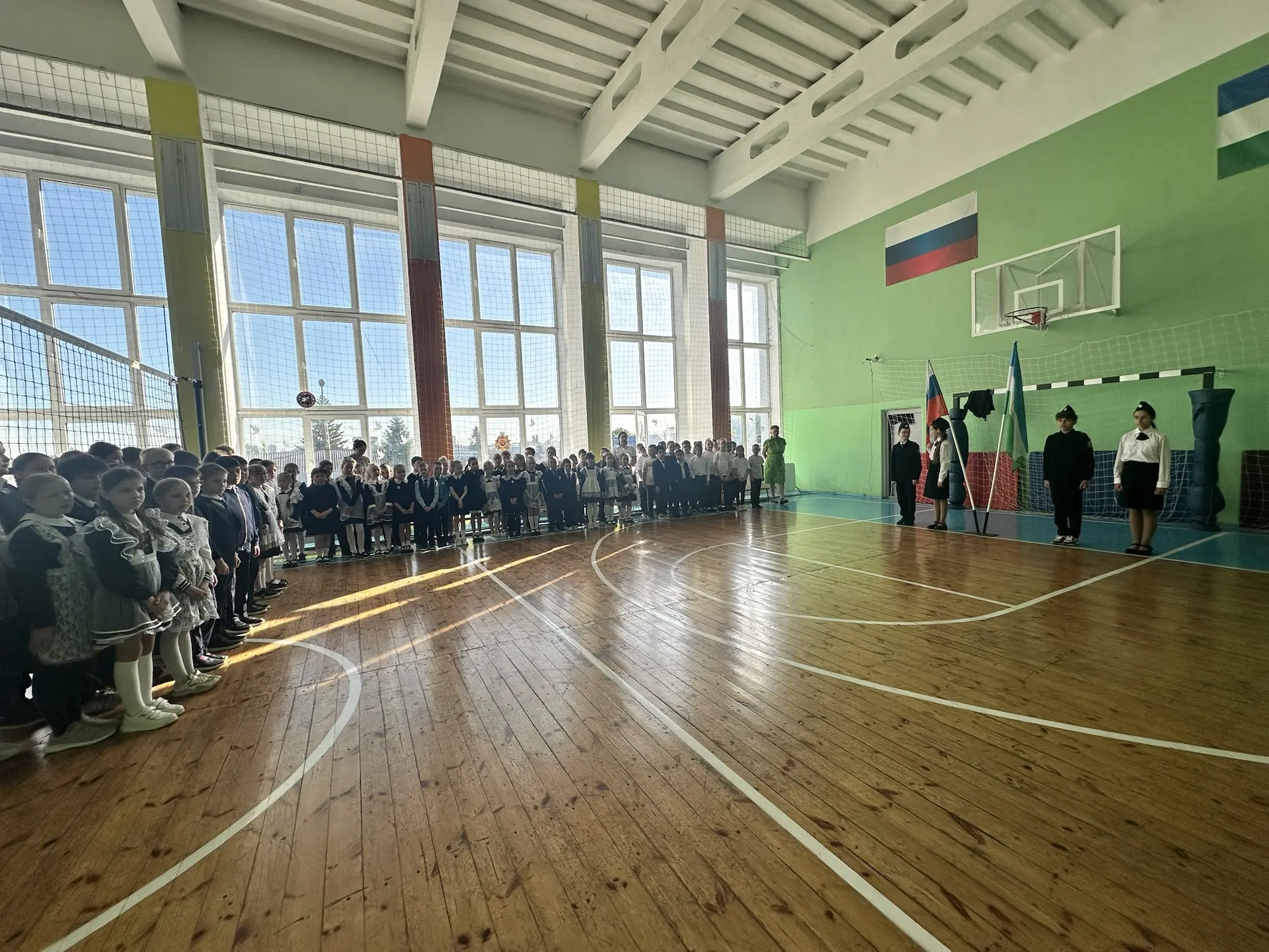 📍18 мая 2026 года в нашей школе для начальных классов прошла торжественная линейка.
