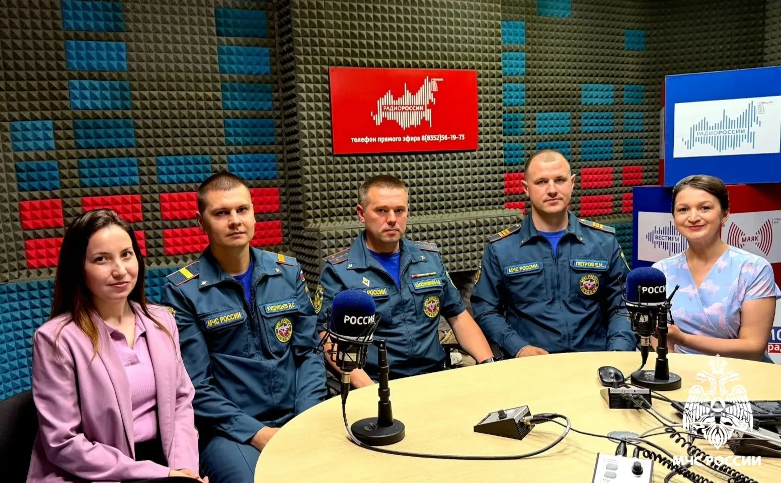 "СПАСАТЕЛИ НА СТРАЖЕ"

🔸 Гости студии  - сотрудники Специализированной пожарно-спасательной части г