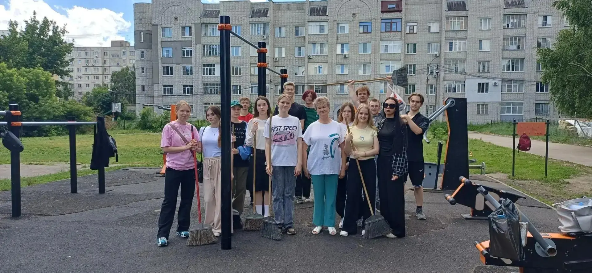 🛠Наша школа активно участвует в программе трудоустройства несовершеннолетних. С 15 по 19 июня на те