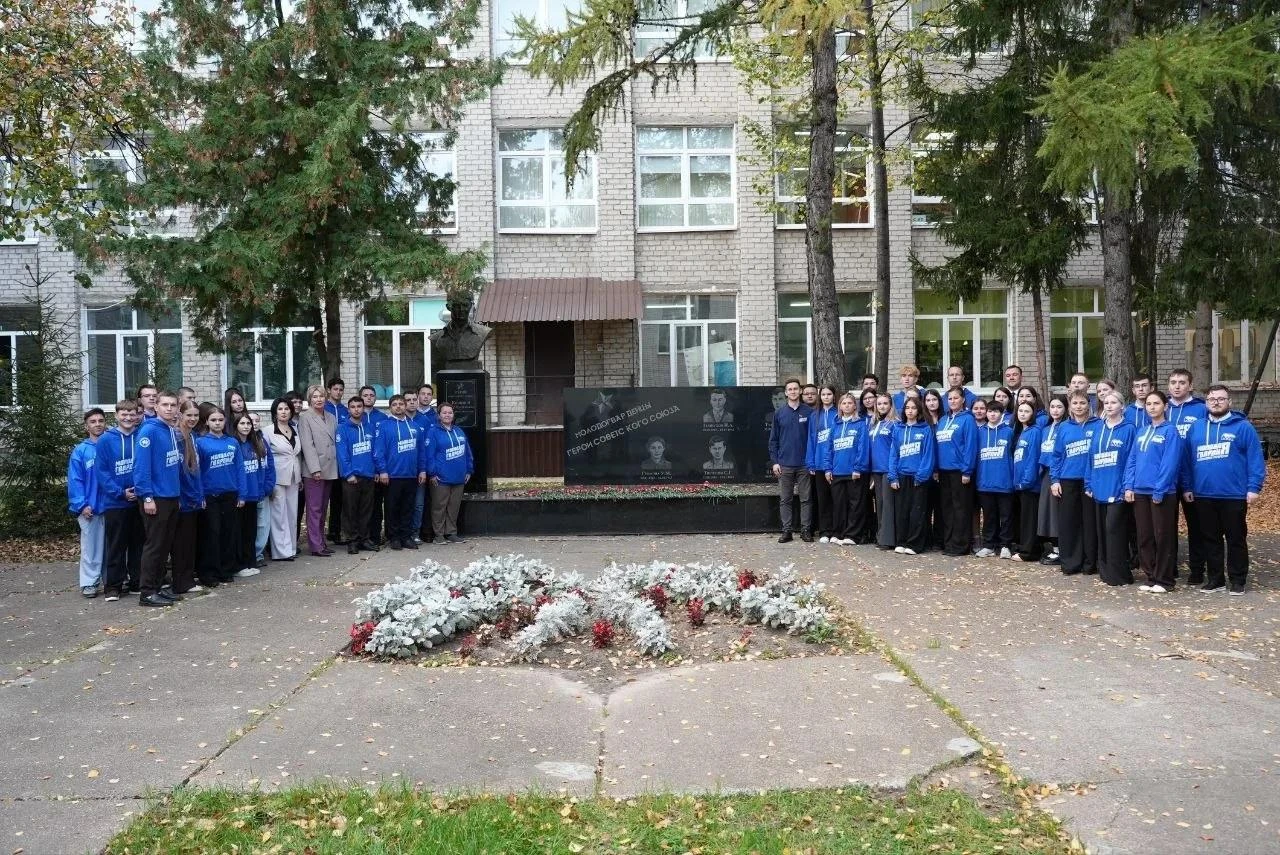 🕯️Живая память: Зеленодольские молодогвардейцы почтили подвиг героев Краснодона