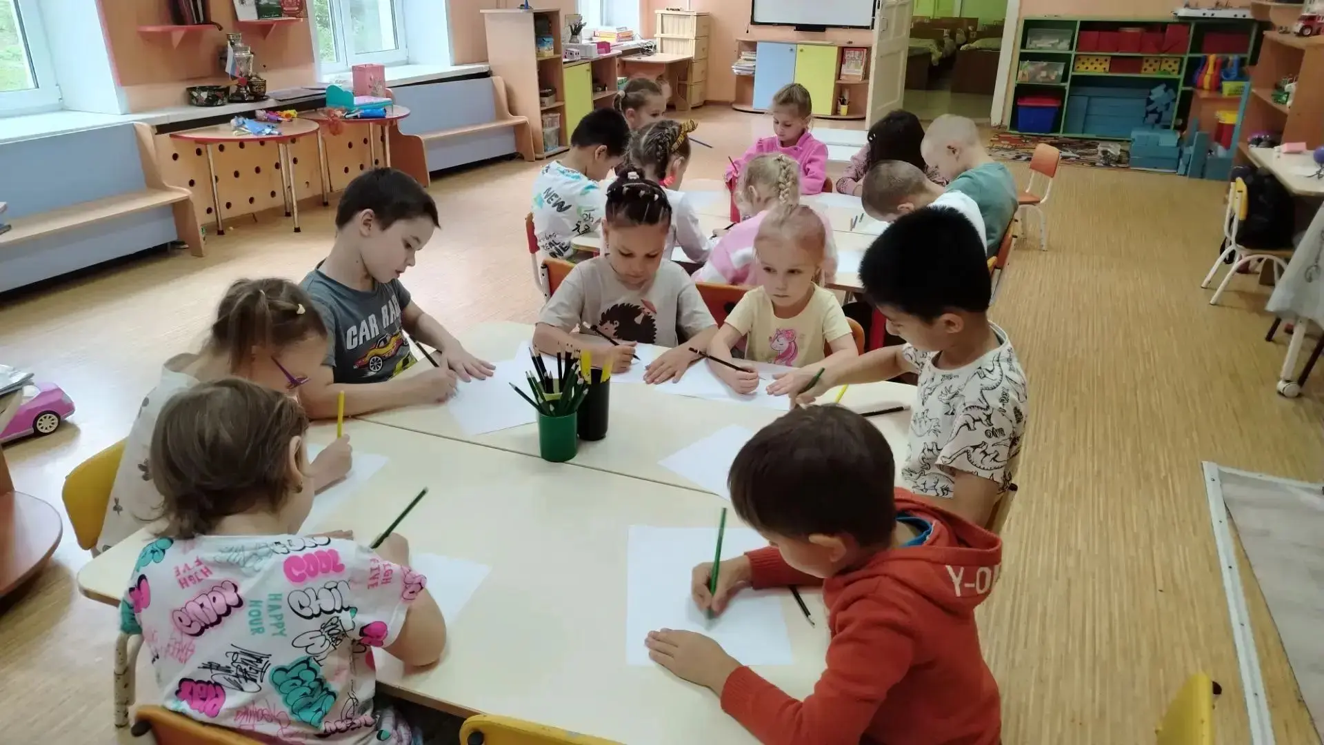 ☀️ Наше творческое лето в средней группе (корпус 4)!