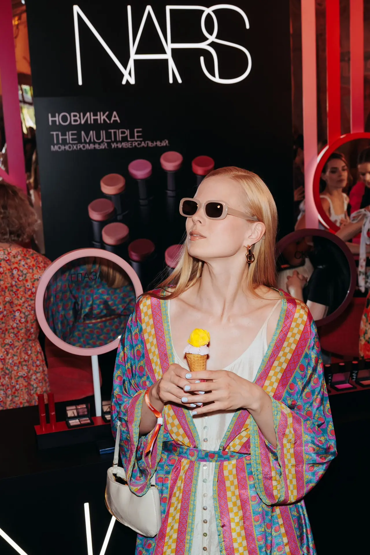 Marie Claire Blogger Party уже позади, но мы не можем остановиться вспоминать этот жаркий вечер!

Сп