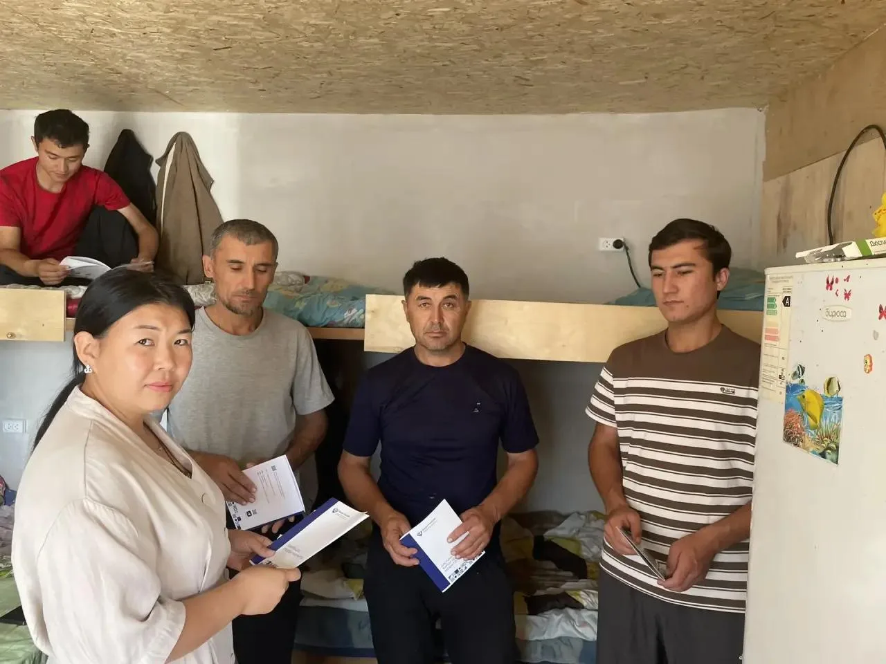 В Усть-Канском районе прошла встреча с мигрантами, задействованными на строительстве Молочного компл