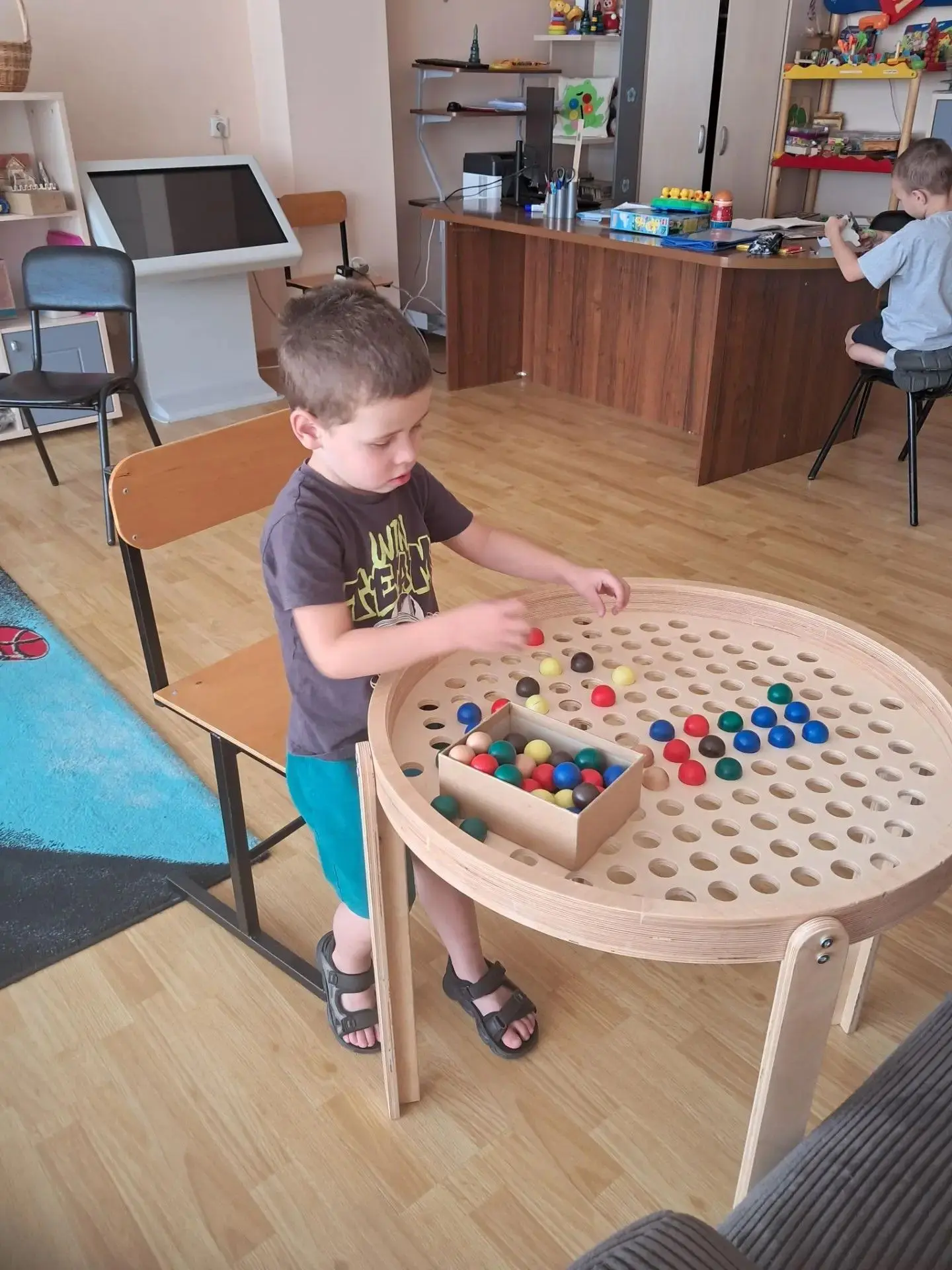 🎯 Волшебство прикосновений: когда обучение становится игрой! 🌈                       ...