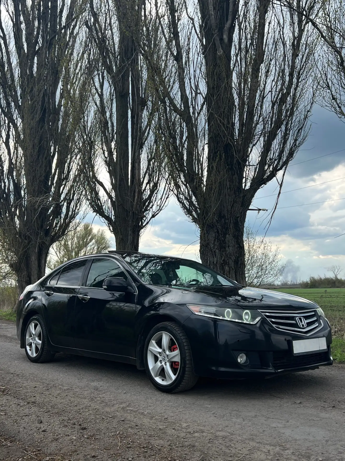 HONDA ACCORD 
Год: 2008 
Двигатель: 2.4 
Коробка: Классический автомат 
 
Авто на полном ходу. Ездит