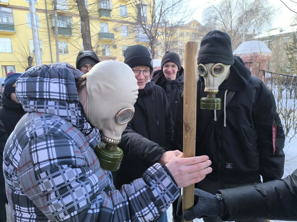 27 февраля в нашей гимназии прошёл отборочный этап военно-спортивной игры "Зарница 2.0"🇷🇺🇷🇺🇷🇺  Наши 