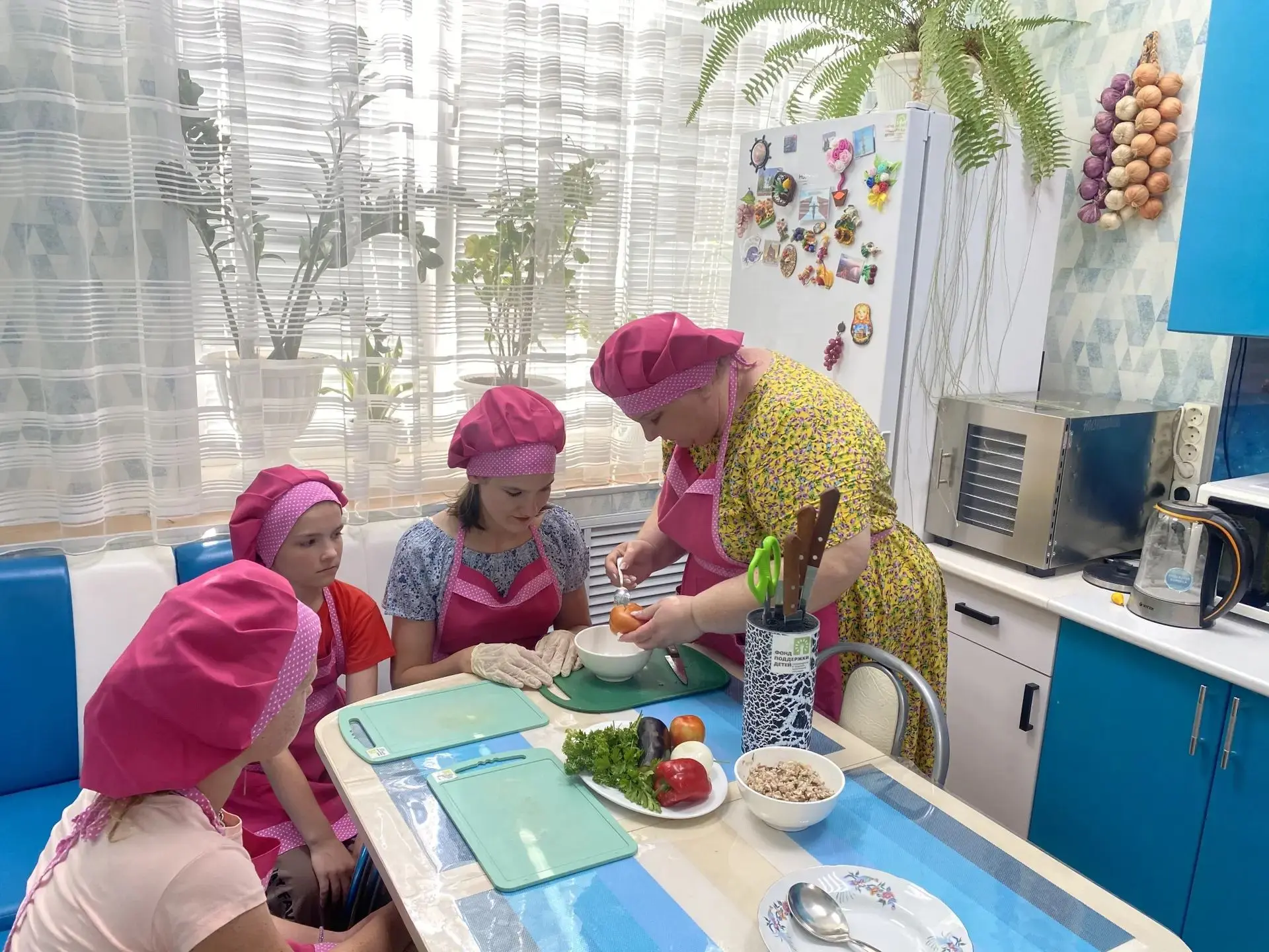 👩‍🍳Наши воспитанники в  рамках проекта «Учимся жить» успешно овладевают кулинарными н...