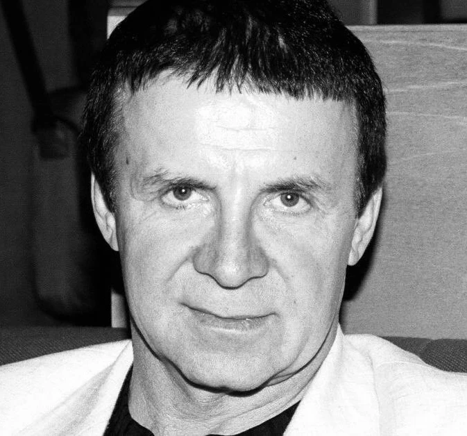 Илья Соболев перевоплотится в Анатолия Кашпировского.