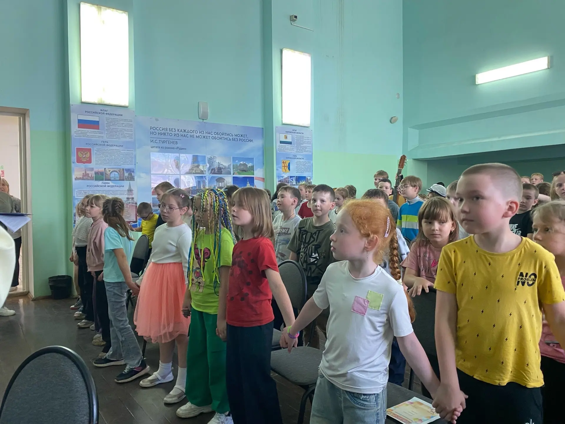 Лагерь. День 18 - закрытие лагеря
👋 
Здесь в волшебников и магов превращается народ. 
Из стихотворе