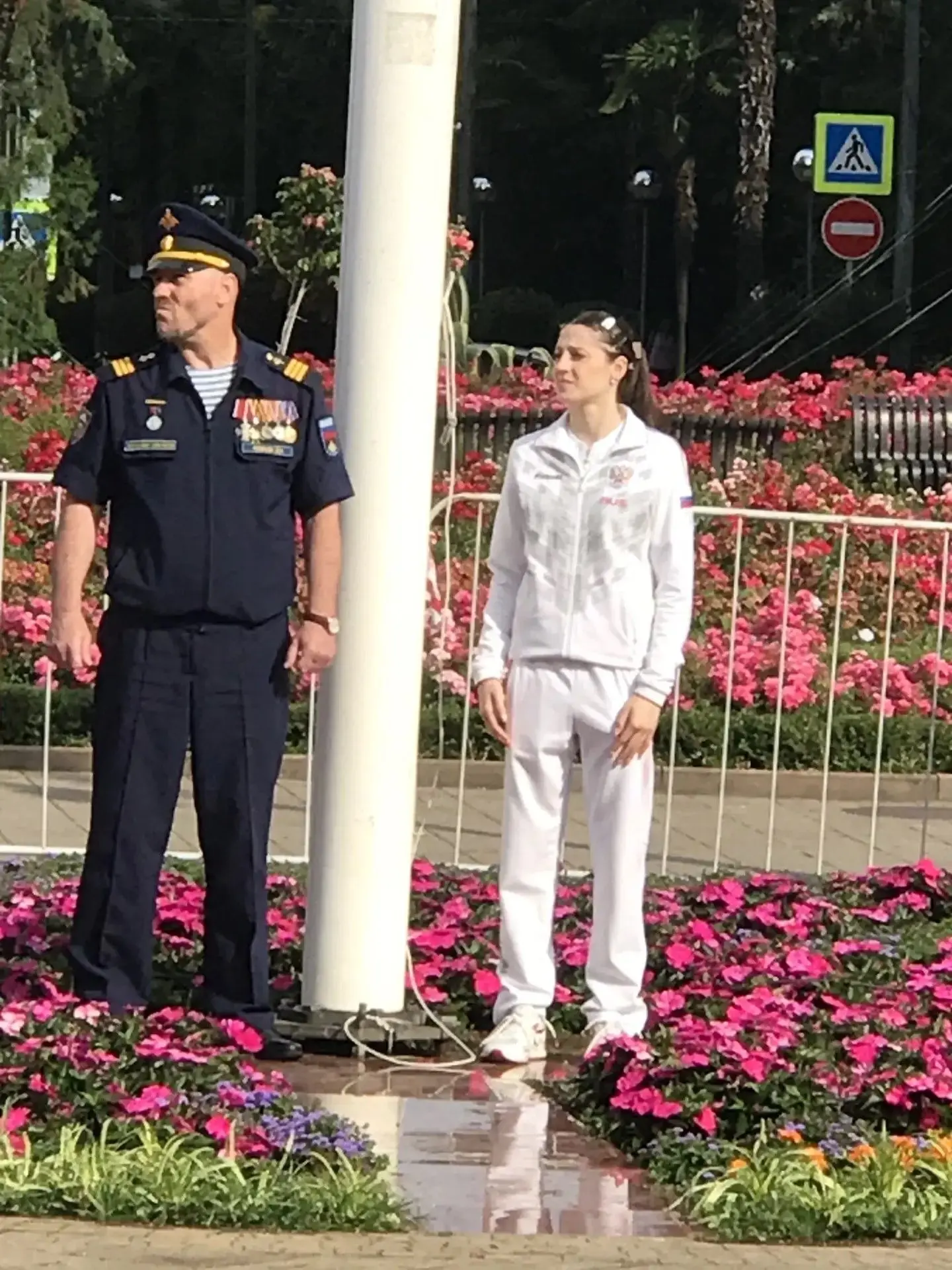 День России на площади Флага!
🇷🇺12 июня, на площади Флага в Сочи состоялось торжественное поднятие