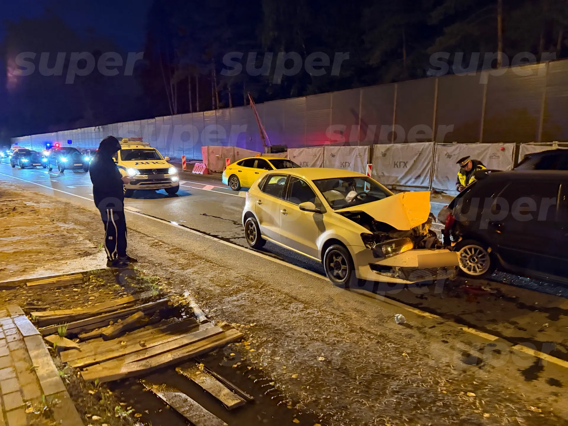 Алексей Столяров и Вера Бонд попали в аварию — эксклюзивные подробности Super.