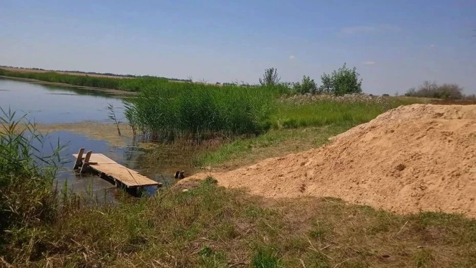 В Новомакаровском сельском поселении приступили к реализации  проекта «Чистые берега — чистая планет