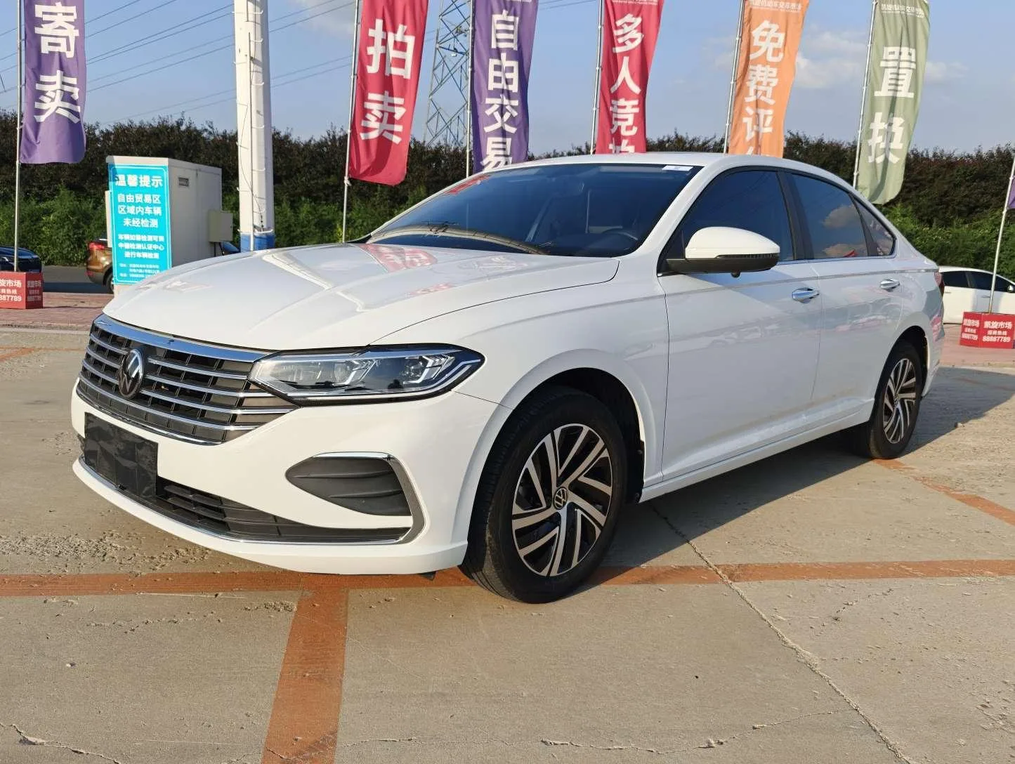 🚗  Volkswagen Lavida 280TSI