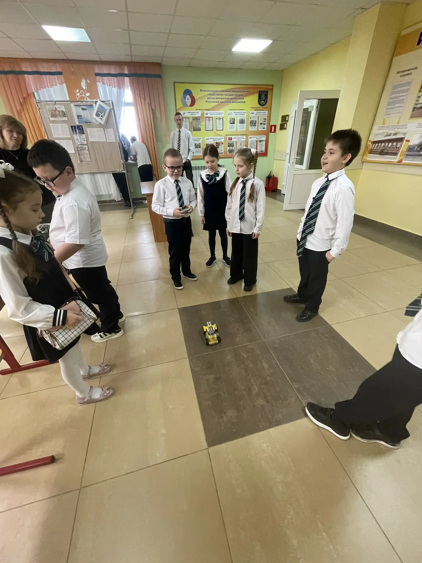 🤖🏆Ученики Бутурлиновской средней общеобразовательной школы отличились на Межмуниципальном робототехн