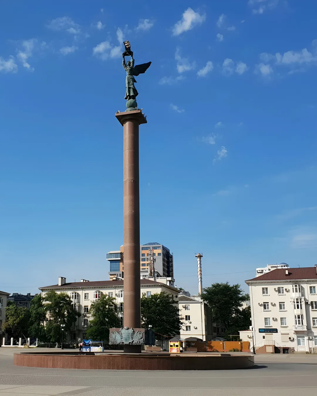 Новороссийск для туриста: море, история и красивые виды
