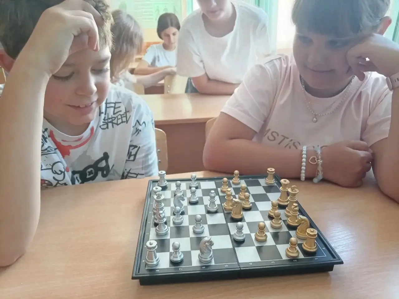 ♟️Сегодня на летней пришкольной площадке «Страна Чудес»МБОУ СОШ 6 им. Ю. А. Гагарина Кавказского рай