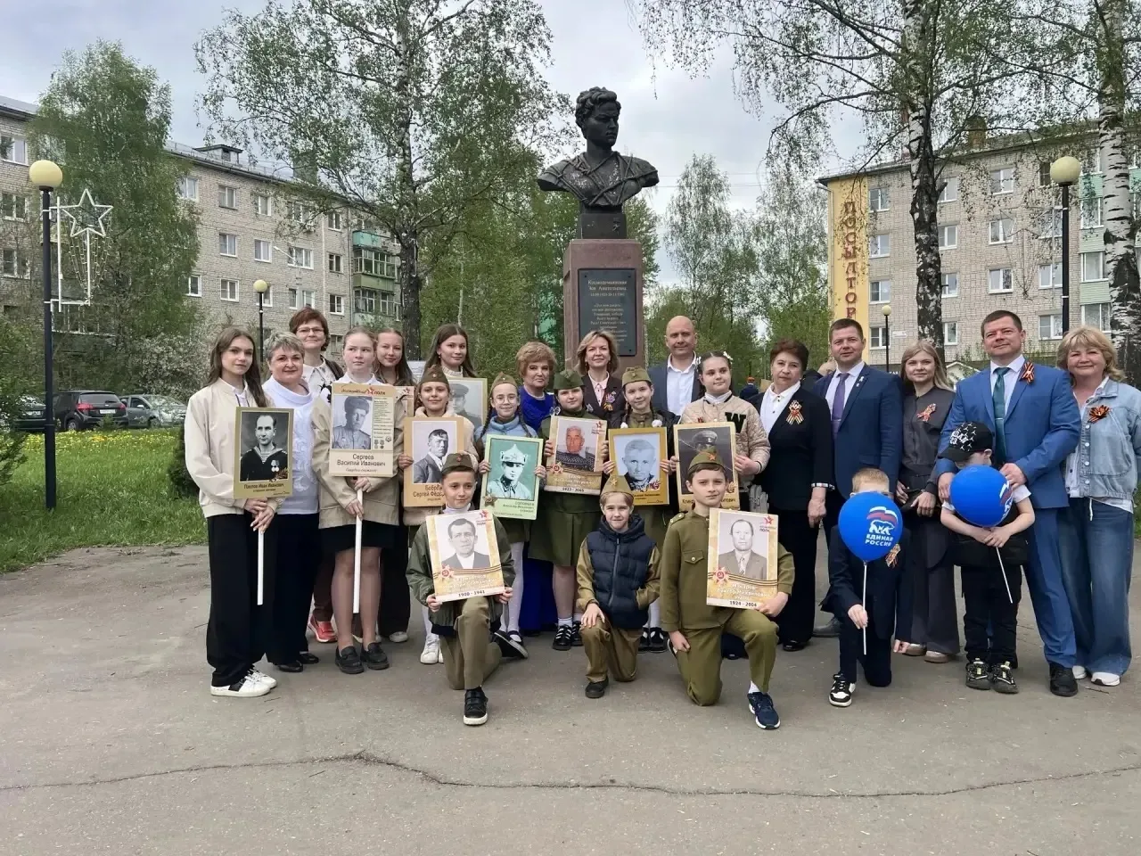 Сегодня 8 мая состоялось традиционное мероприятие в сквере Зои Космодемьянской. Фронтовая бригада уч