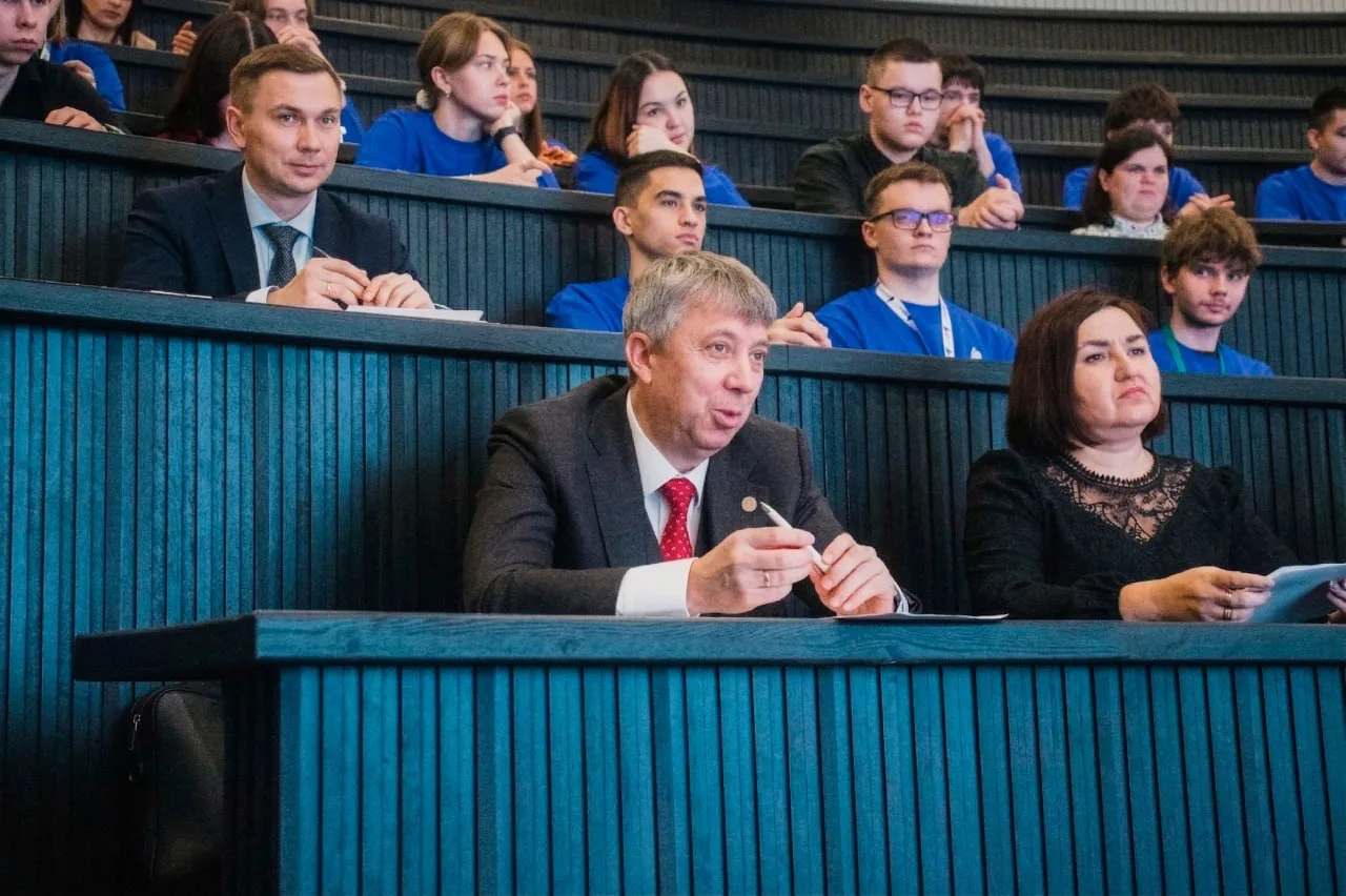 🤝Объединяем людей труда и заботимся о благополучии каждого для достижения общих целей   На базе Высш