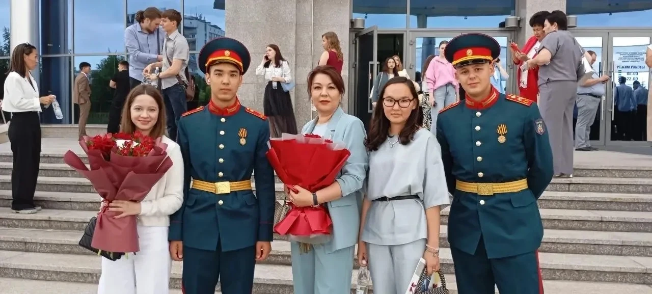 🎓 Гордость Оренбуржья! 🎓

Свершилось! Наши выпускники снова в центре внимания. Ученики Караванного