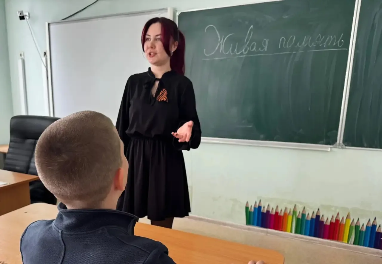 «Живая память»: прошел тренинг с элементами арт-терапии  Сегодня, 7 мая, в преддверии Дня Победы, шк