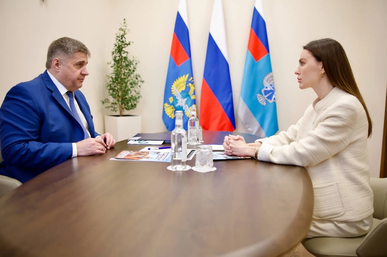 Сегодня провела встречу с руководителем Федерального дорожного агентства Романом Новико...