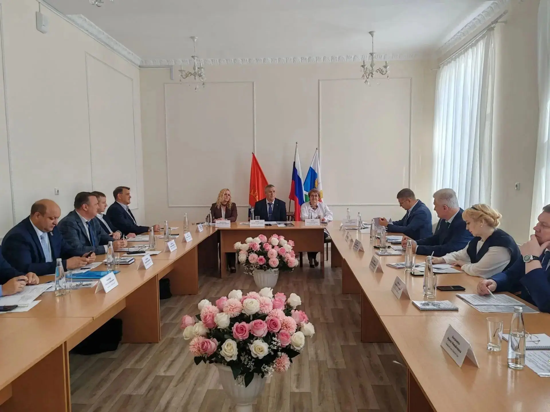 Сегодня в городском дворце культуры Верхнего Тагила проходит очередное заседание Совета...