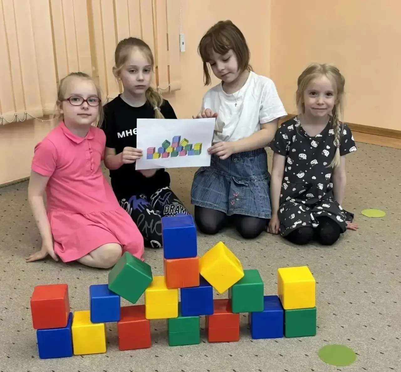🎨 Как прошел Всемирный день искусства в наших детских садах  В преддверии этой даты в наших дошкольн
