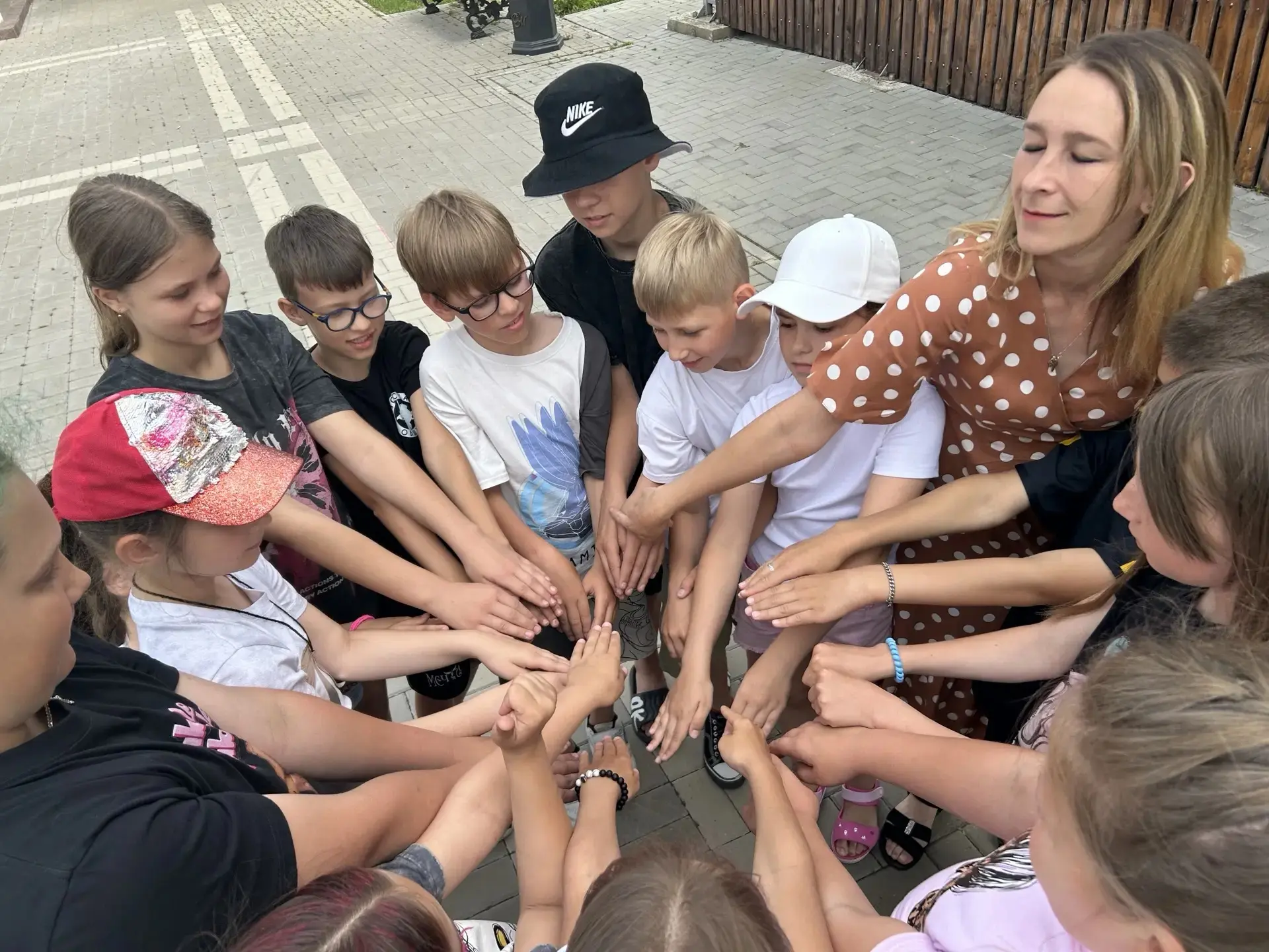 8 июня на летней досуговой площадке «Кино-домино» прошла игровая программа «Казачьи заб...