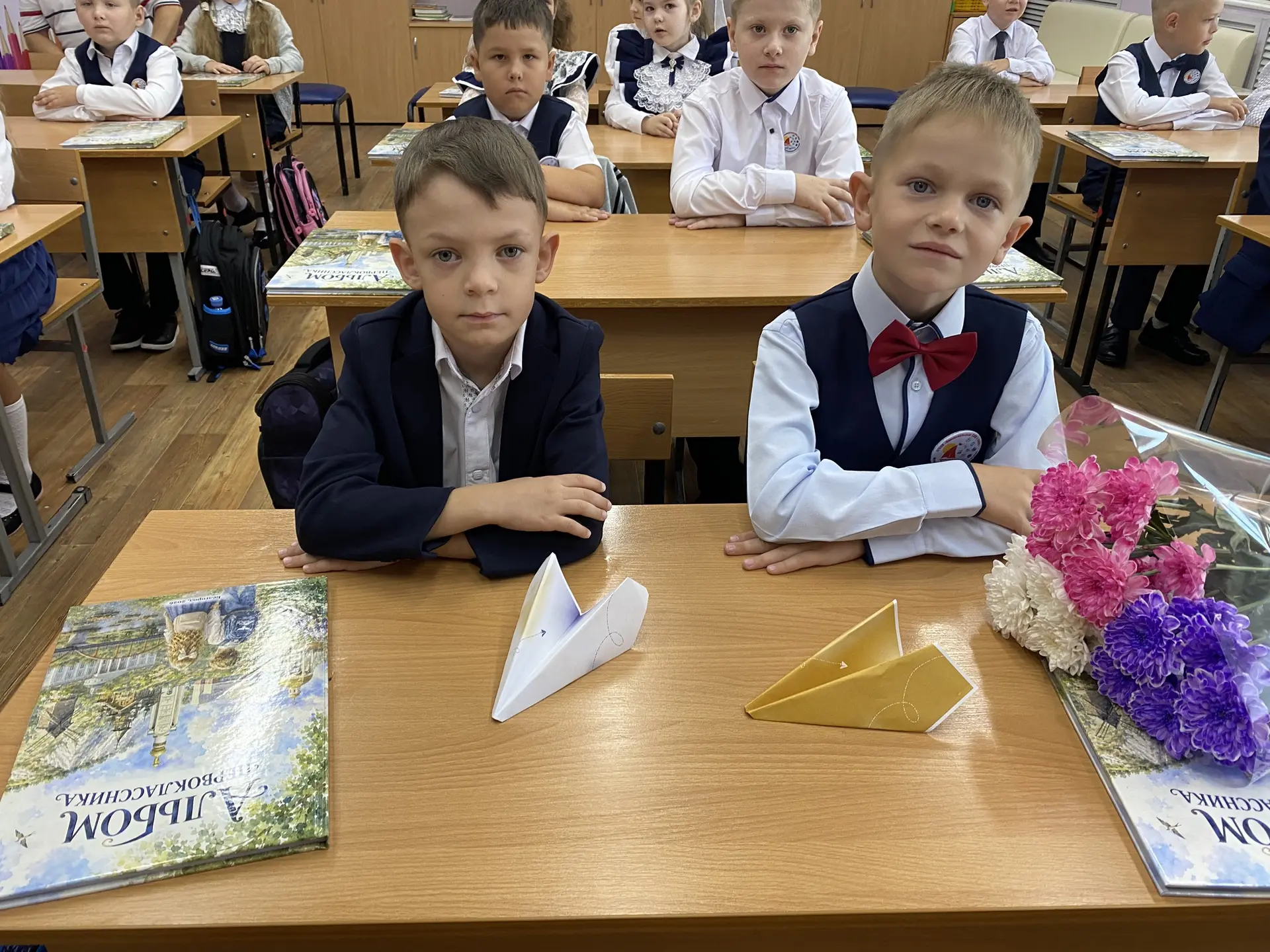 ✈️Наши традиции -«Самолётик будущего» взлетел в нашей школе .