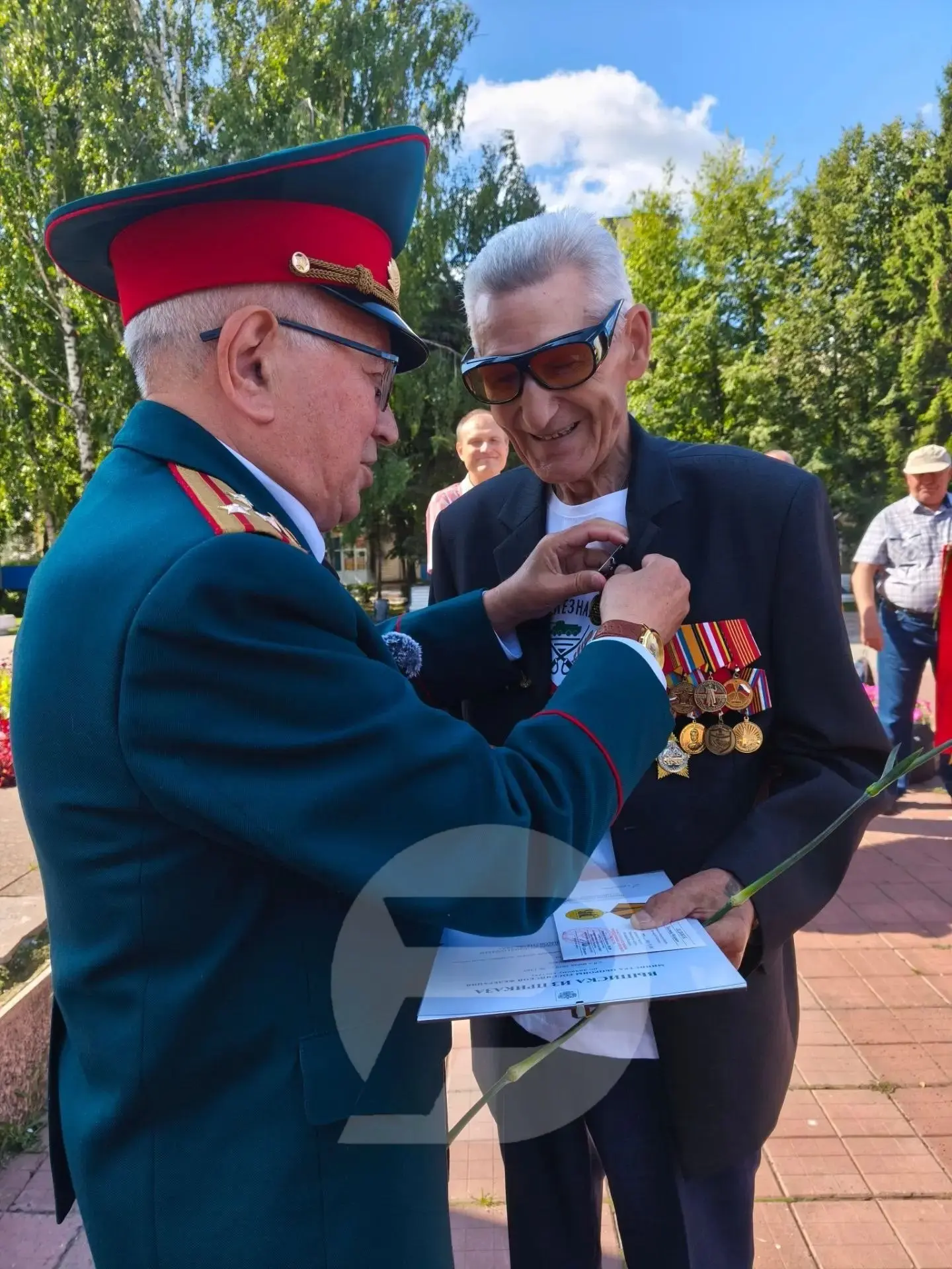 🫡 Вчера в Москве, а сегодня в Ульяновске. Торжественно отметили событие с продлённой актуальностью 
