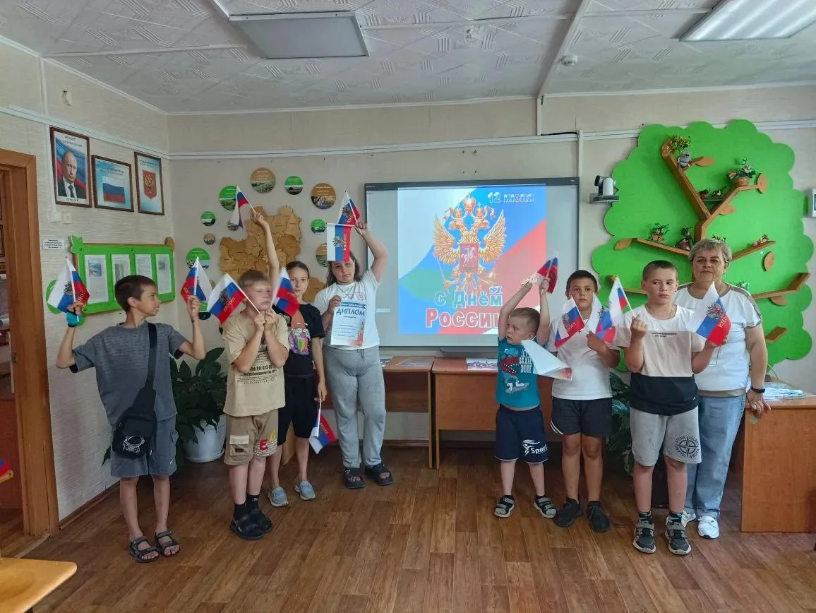 🇷🇺 Главный праздник - День России!
На станции юных натуралистов сегодня было по-настоящему солнечн