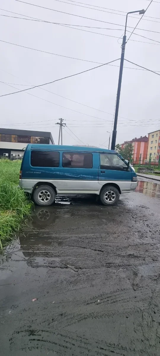 Автомобиль

Продам делику. Без документов. На ходу.  Двигатель и коробка в нормальном состоянии. Про