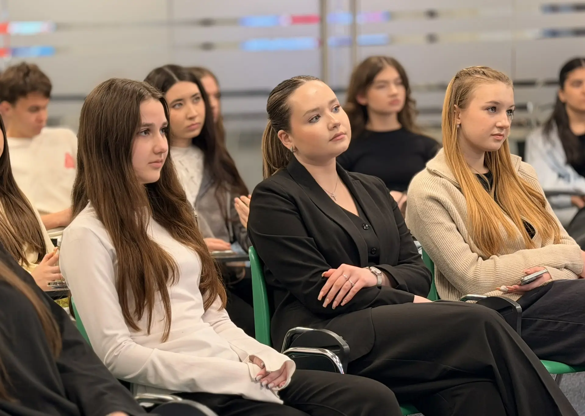 ТВОЙ ВЫБОР — ТВОЁ БУДУЩЕЕ: ПРОФОРИЕНТАЦИЯ В ГБУ «МОЯ КАРЬЕРА»  ✅ Наши старшеклассники посетили профо