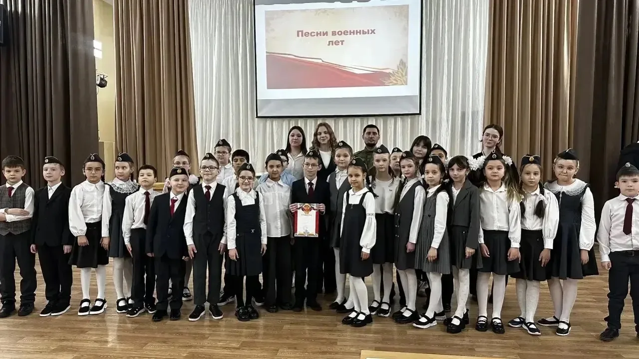 «Битва хоров»! 🎶🔥  Недавно у наших третьих классов было громко и очень красиво! 🤭Ребята сошлись в тв
