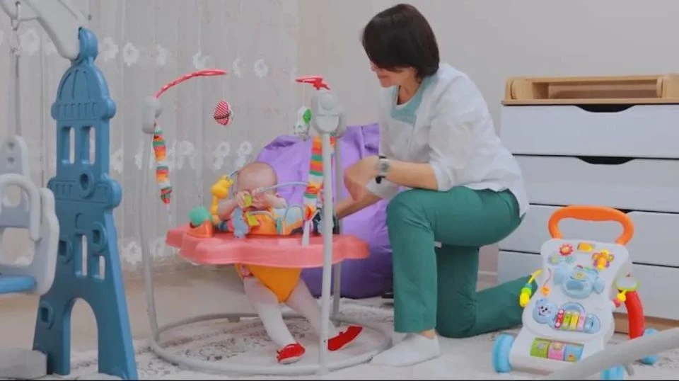 ⚡️В ЕАО многодетные семьи и родители участников СВО могут бесплатно оставить ребёнка с «Социальной н