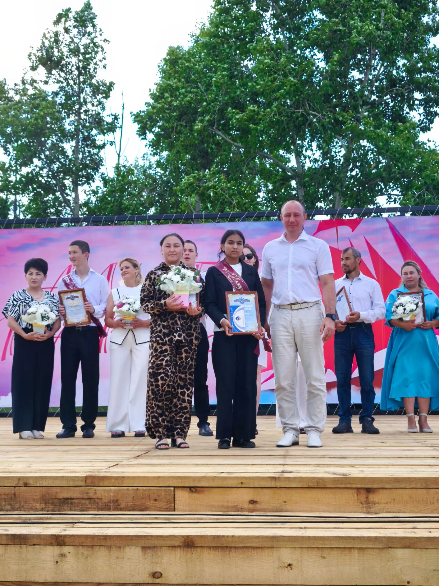 ⛵На «Алых парусах» чествовали и наших замечательных девятиклассников — тех, кто уже делает первые се