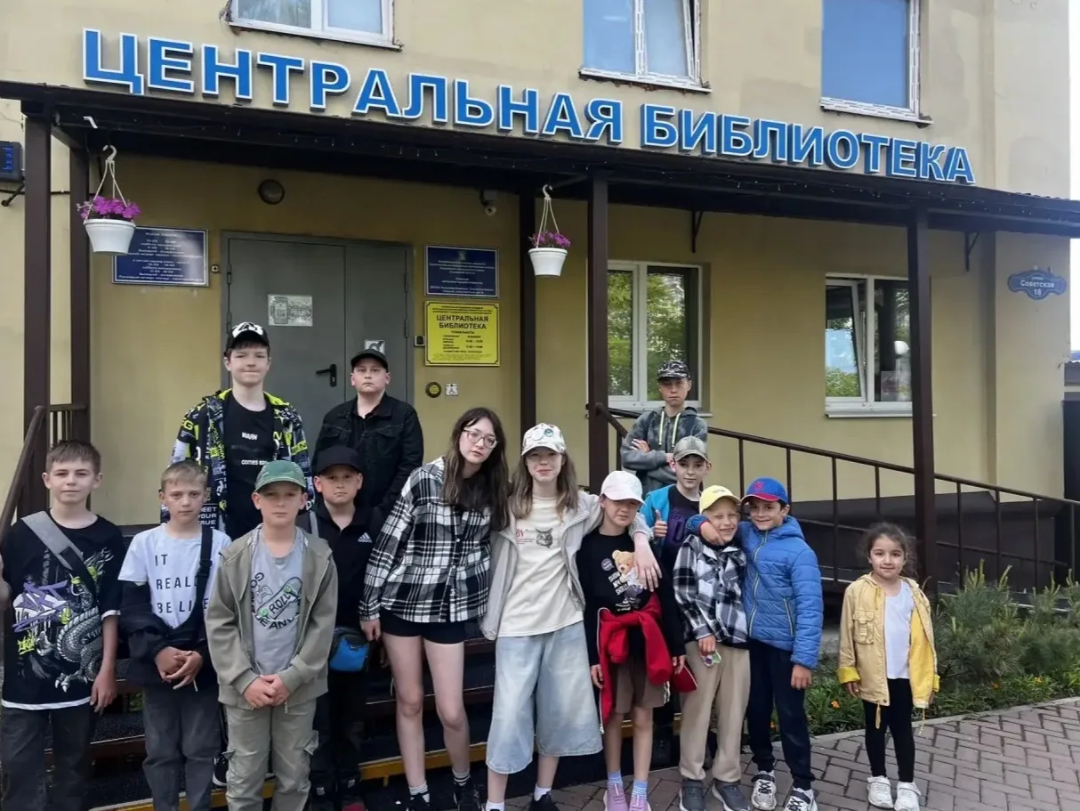 📚 Сегодня военно-патриотический отряд посетил Центральную библиотеку.