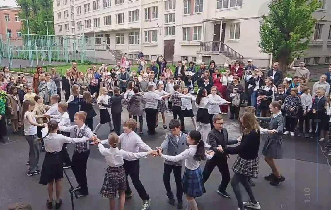 🔔 Последний звонок для выпускников начальной школы!