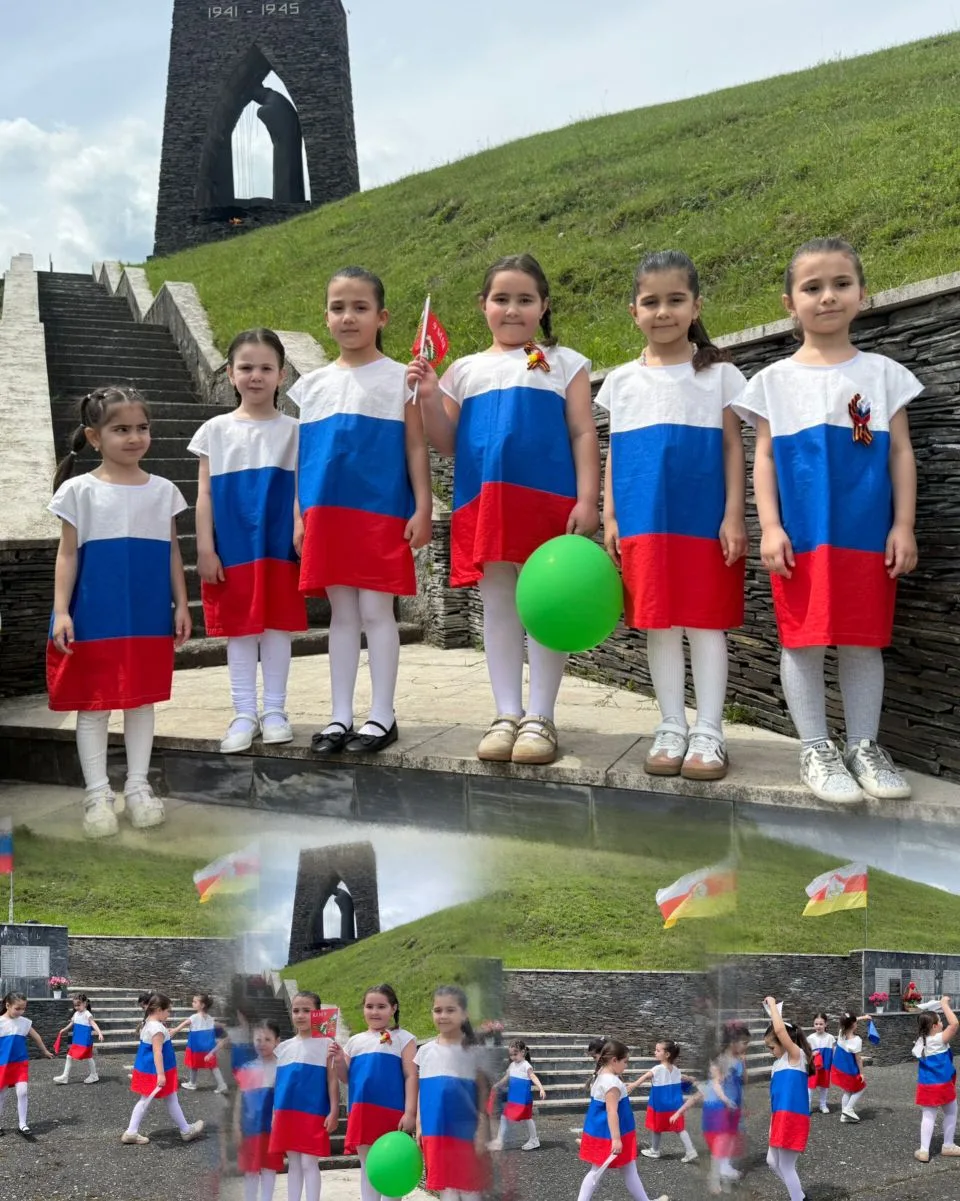 🇷🇺С Днём России!

Дорогие друзья! Уважаемые родители, воспитанники и коллеги!
От всего сердца позд