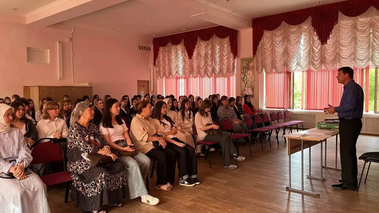 🇷🇺 День знаний в колледже: учимся, помним, созидаем!
