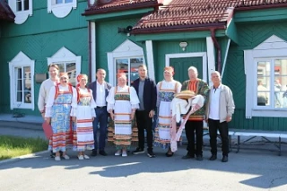 🚂Новый туристский поезд «Гранд Карелия» связал Медвежьегорск, Кижи и Рускеалу