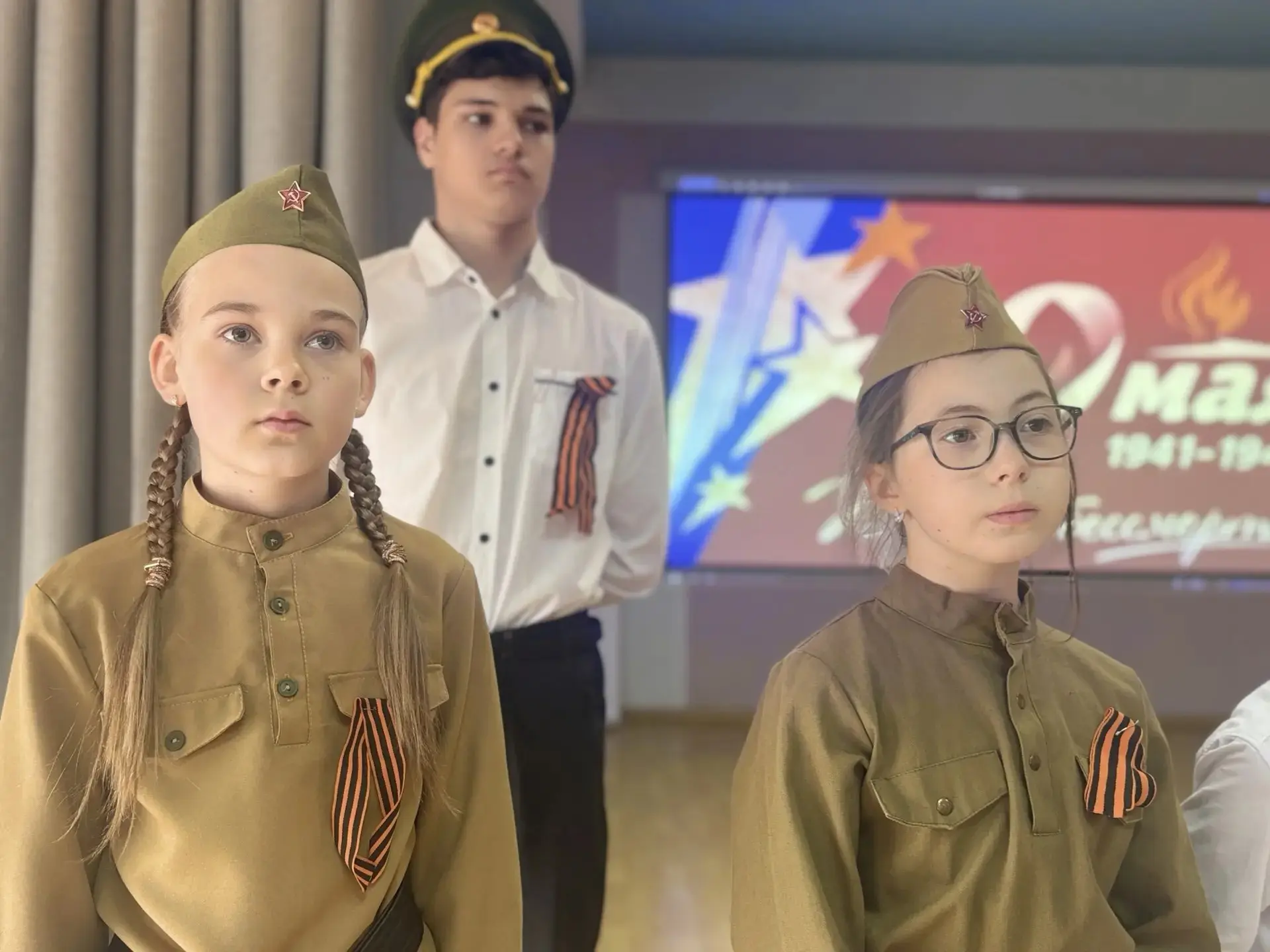8 мая в нашей школе состоялось значимое мероприятие, посвященное Дню Победы. Это событие собрало уча