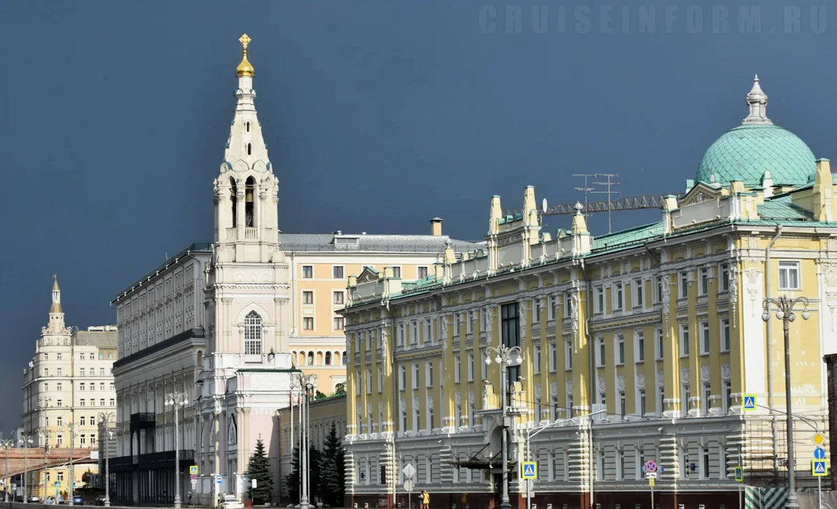 🏦 Экскурсия -прогулка «От Третьяковской до Боровицкой»