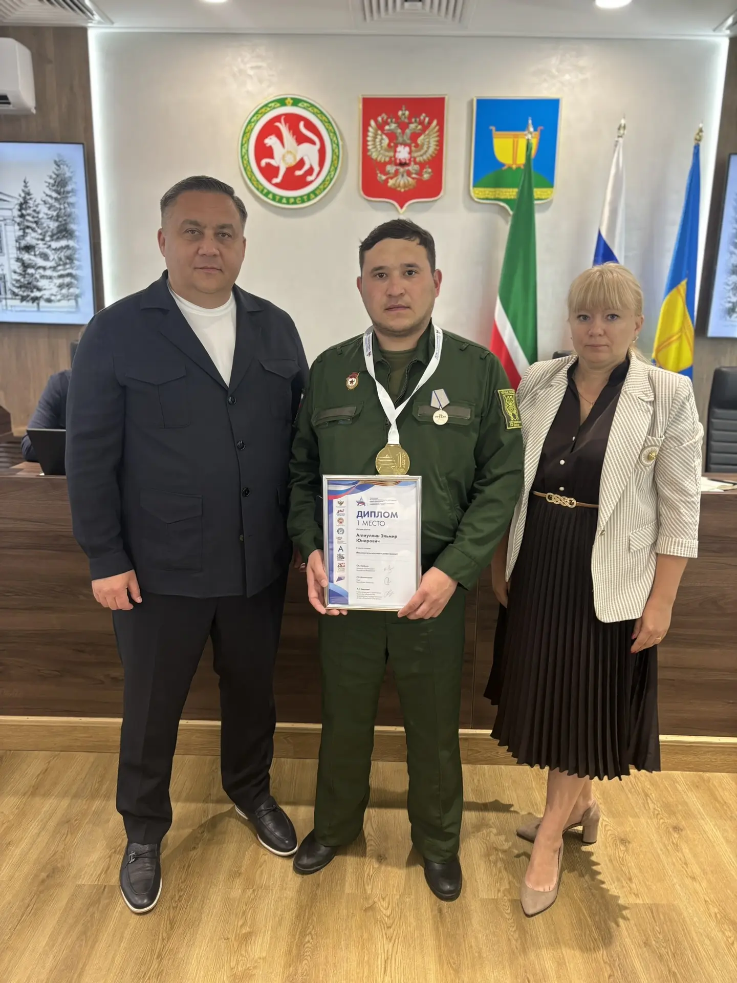 Всем доброе утро! Провели еженедельное заседание исполнительного комитета.

Начну с хорошей новости.
